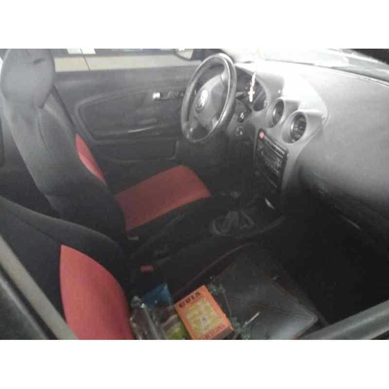 seat ibiza (6l1) del año 2003