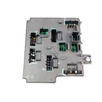 CAJA RELES / FUSIBLES 31473770 