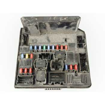 CAJA RELES / FUSIBLES 284B7JD00B 