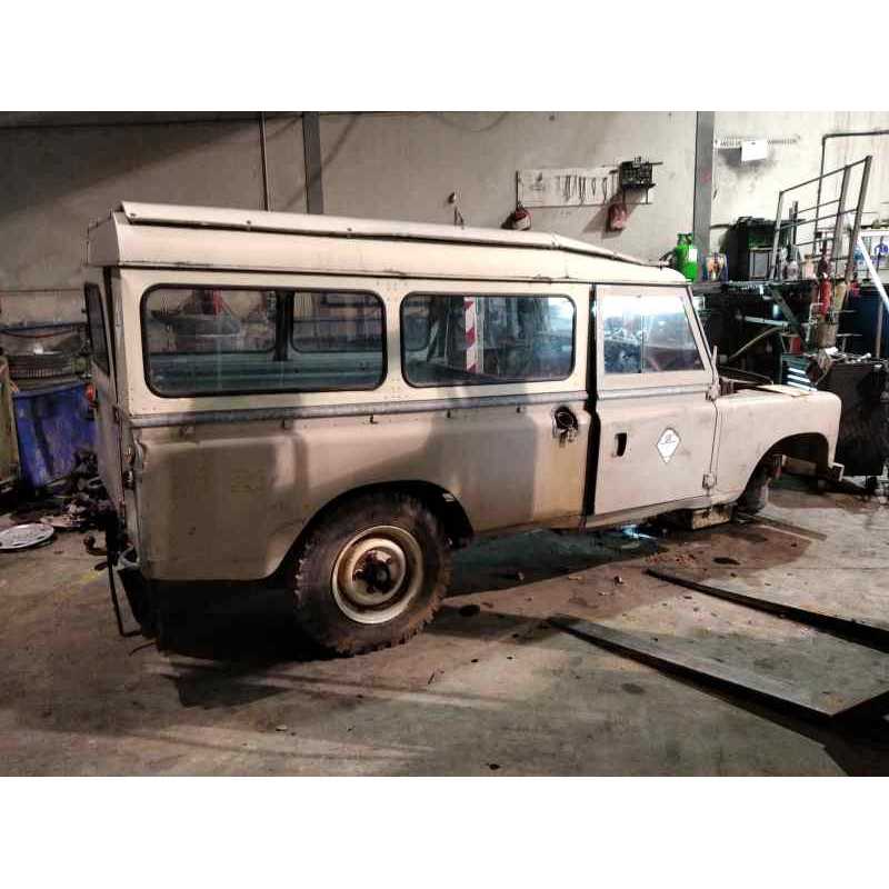 land rover santana del año 1976