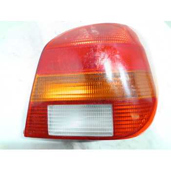 PILOTO TRASERO DERECHO 7070864 