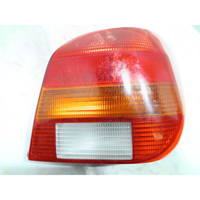 PILOTO TRASERO DERECHO 7070864 