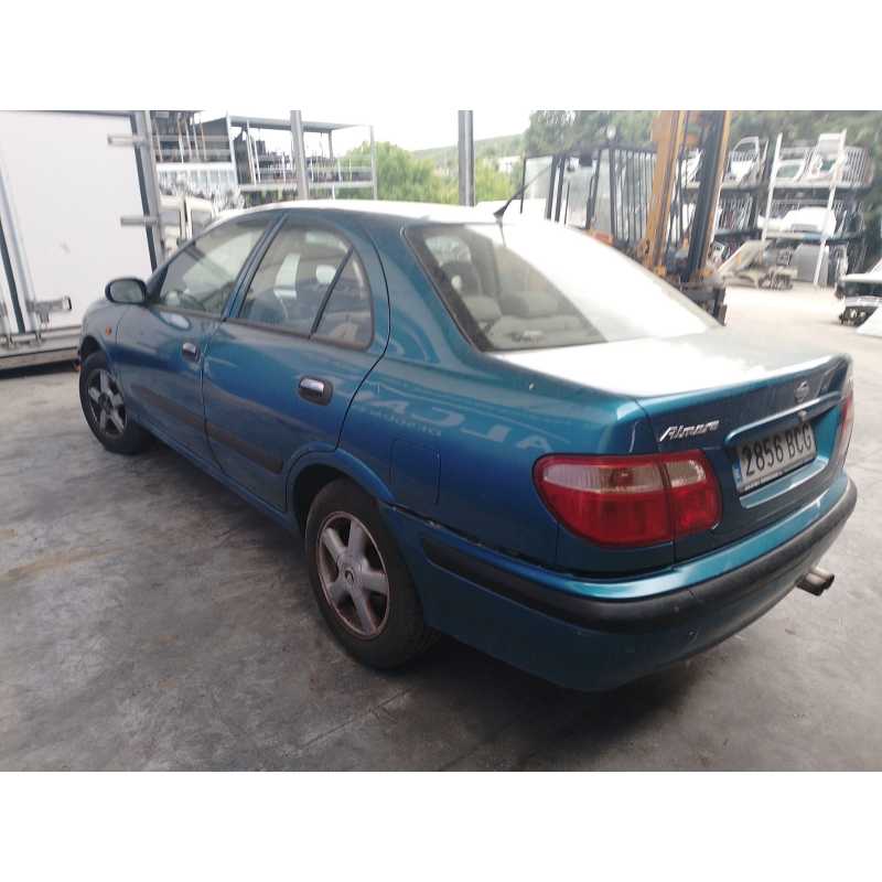 nissan almera ii (n16) del año 2000