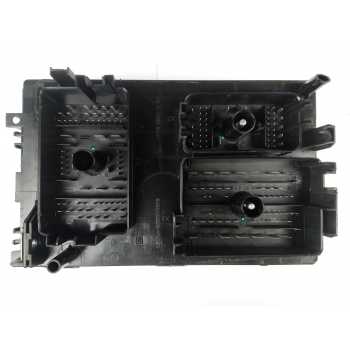 CAJA RELES / FUSIBLES 13449209 