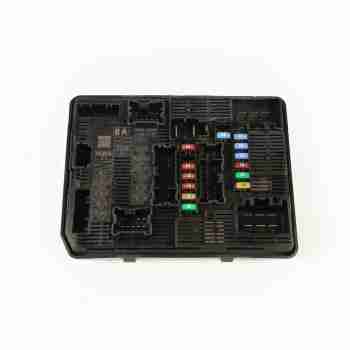 CAJA RELES / FUSIBLES 284B64435R 