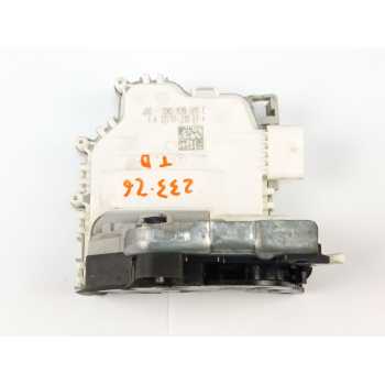CERRADURA PUERTA TRASERA DERECHA 8X0839016E 
