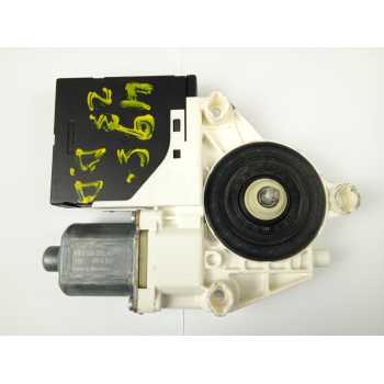 MOTOR ELEVALUNAS DELANTERO DERECHO 5N0959702G 