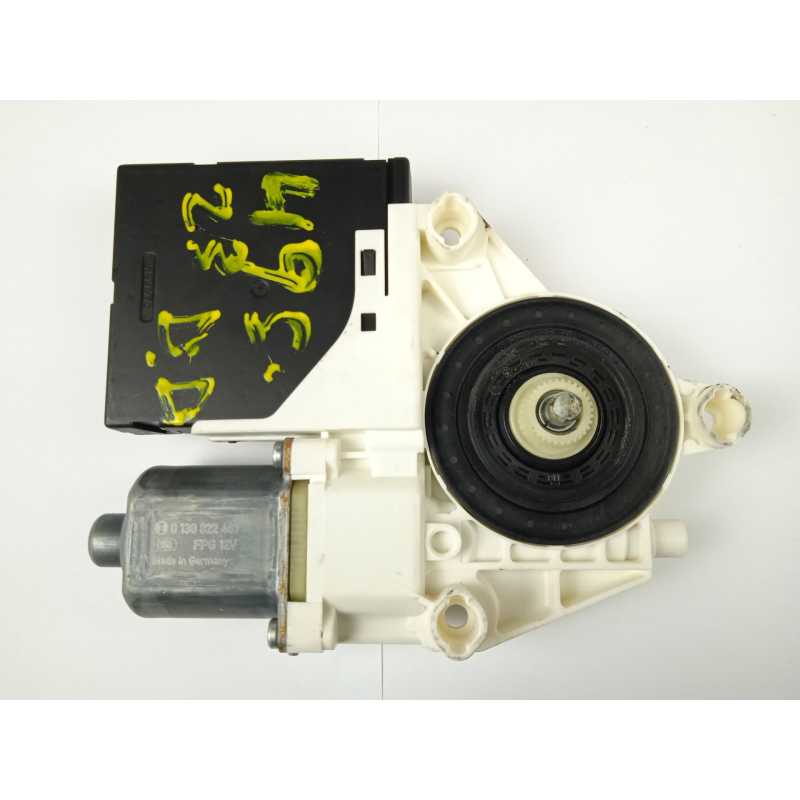 MOTOR ELEVALUNAS DELANTERO DERECHO 5N0959702G 