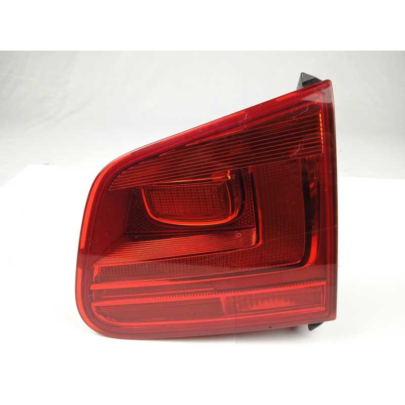 PILOTO TRASERO DERECHO INTERIOR 5N0945094G 