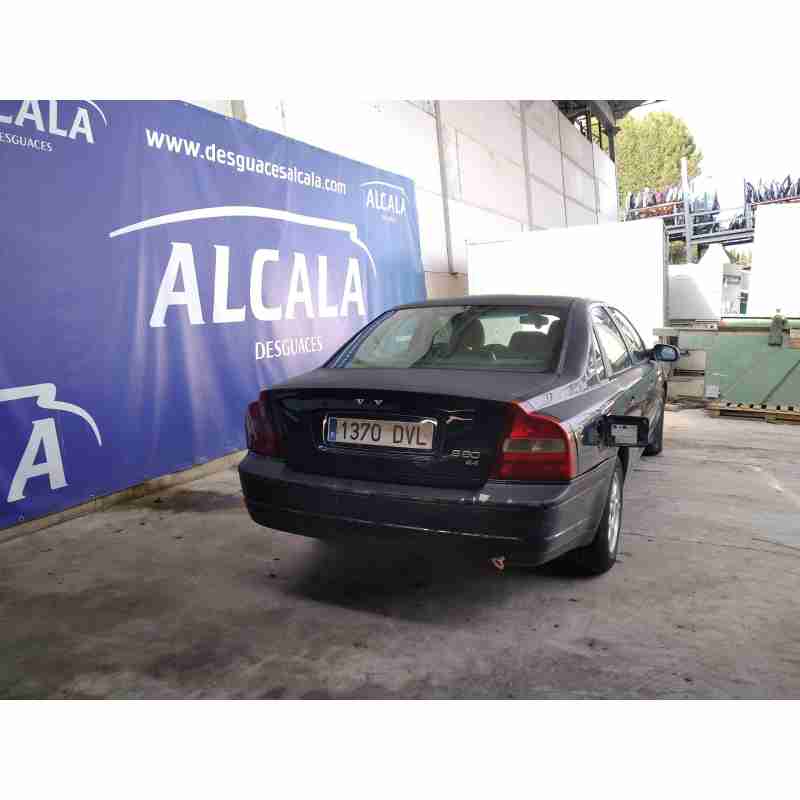 volvo s80 berlina del año 2000