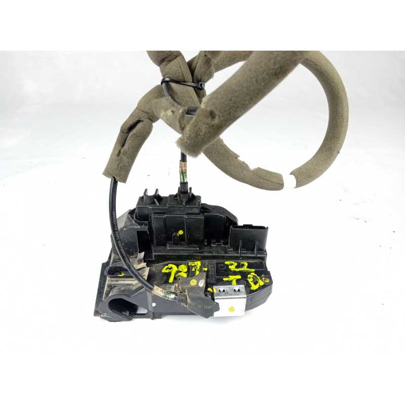 CERRADURA PUERTA TRASERA DERECHA 825004EA0A 