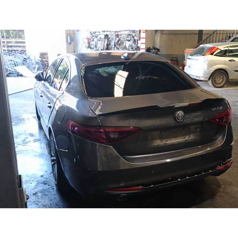 alfa romeo giulia (952_) del año 2016