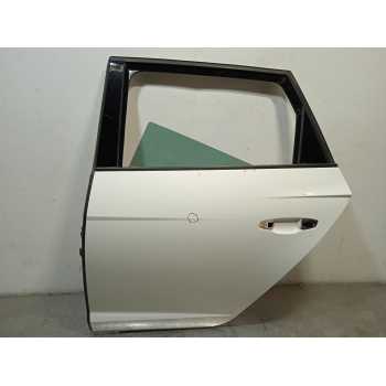 PUERTA TRASERA IZQUIERDA 5F4833055 BOLLADA 