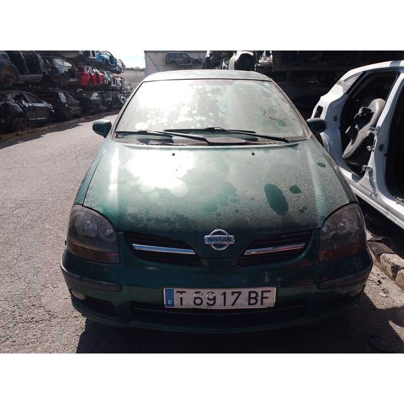 nissan almera tino (v10) del año 2000