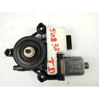 MOTOR ELEVALUNAS TRASERO DERECHO 0130822724 