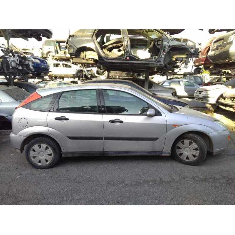 ford focus berlina (cak) del año 2000