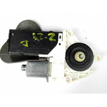 MOTOR ELEVALUNAS DELANTERO DERECHO 0130822259 967867102