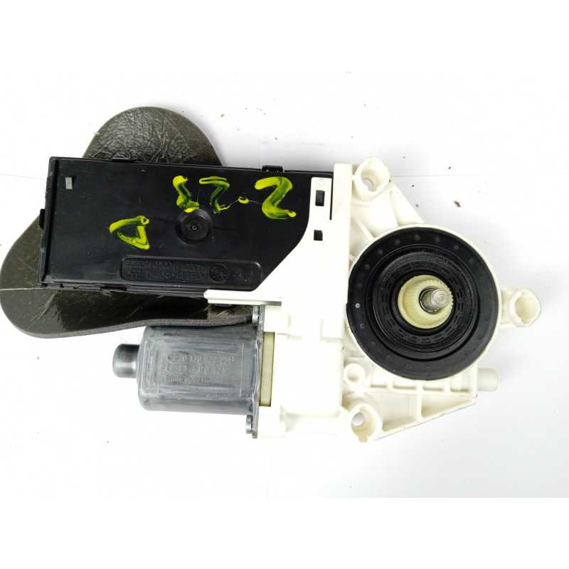 MOTOR ELEVALUNAS DELANTERO DERECHO 0130822259 967867102