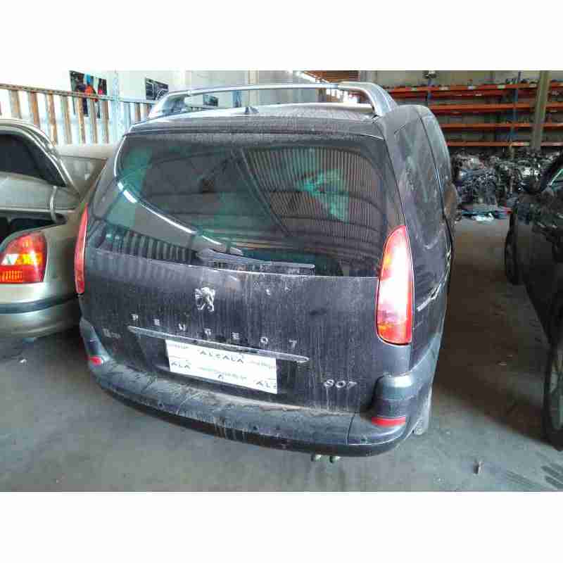 peugeot 807 del año 2004
