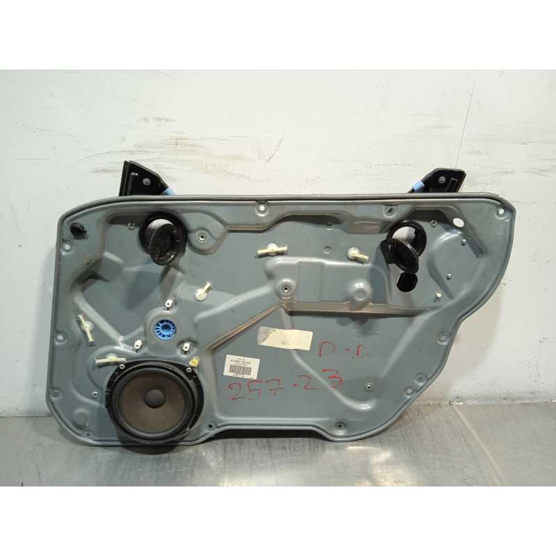 ELEVALUNAS DELANTERO DERECHO 6L4837462 