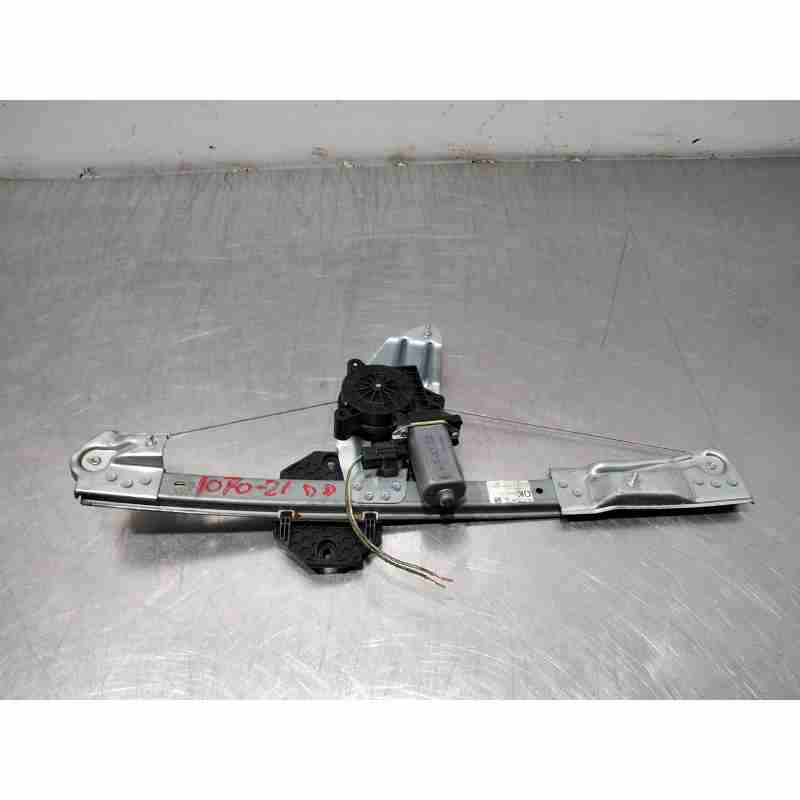 ELEVALUNAS DELANTERO DERECHO 807209299R 2 PINES 