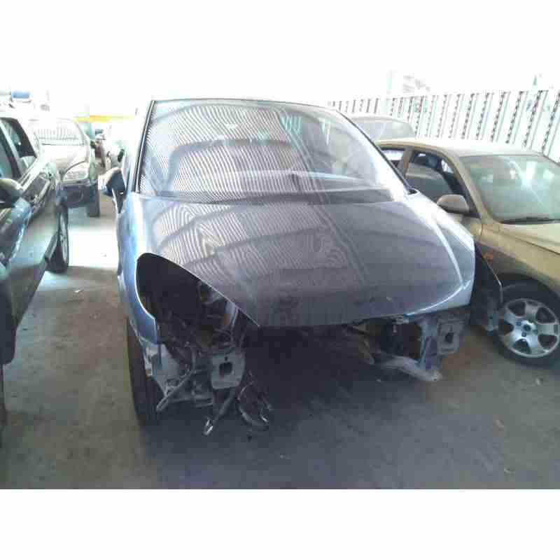 peugeot 807 del año 2004