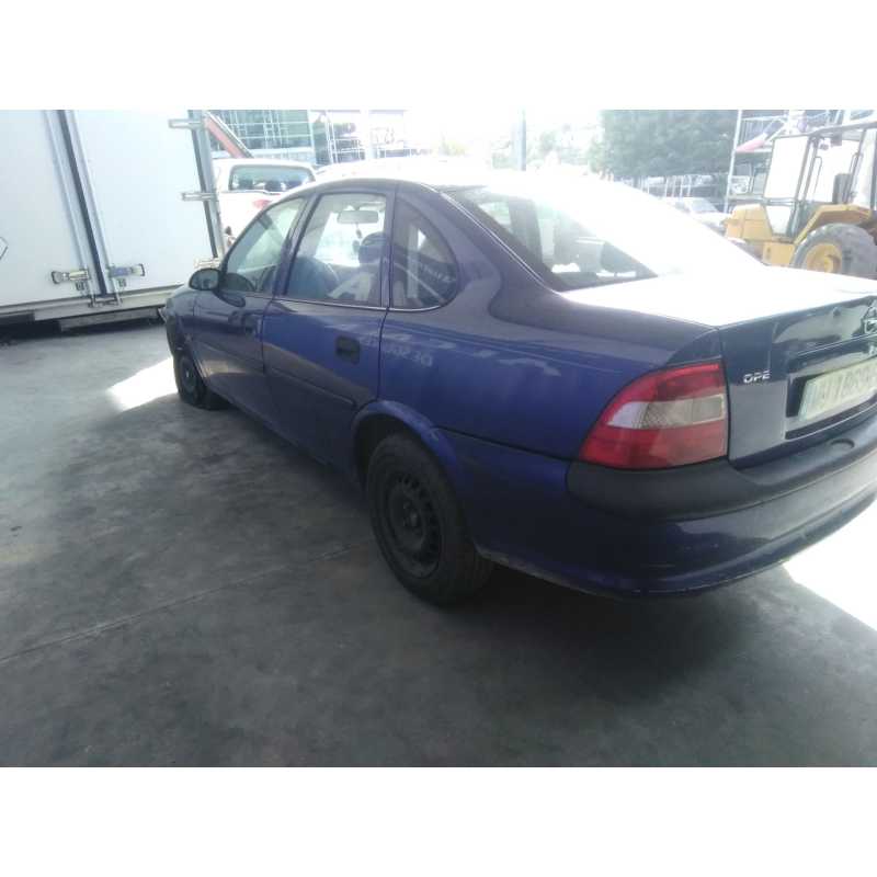 opel vectra b berlina del año 1997