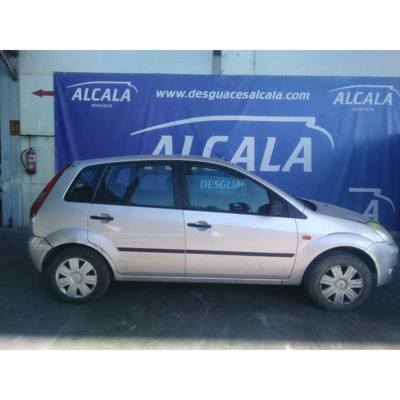 ford fiesta (cbk) del año 2004