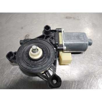 MOTOR ELEVALUNAS DELANTERO IZQUIERDO 0130822717 2 PINES