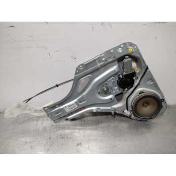ELEVALUNAS TRASERO IZQUIERDO 834700Z040 