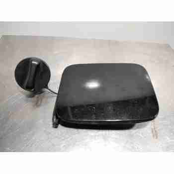 TAPA EXTERIOR COMBUSTIBLE G88301KAMA 