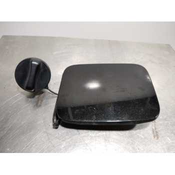 TAPA EXTERIOR COMBUSTIBLE G88301KAMA 