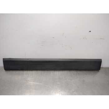 MOLDURA DERECHA 