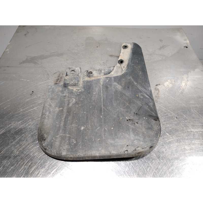 GUARDABARROS DELANTERO DERECHO 5370B462 