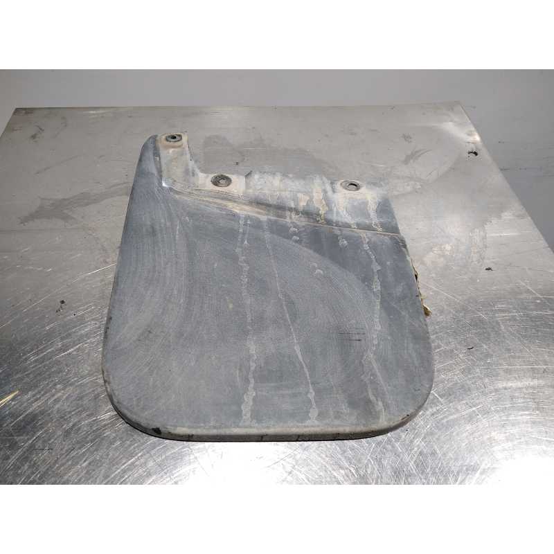 GUARDABARROS TRASERO IZQUIERDO 5370B457 