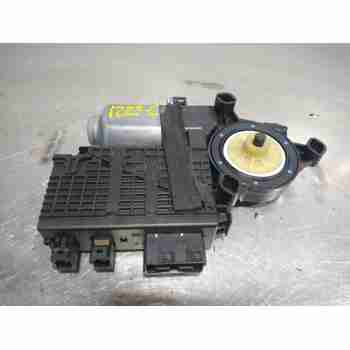 MOTOR ELEVALUNAS DELANTERO DERECHO 9654087780 