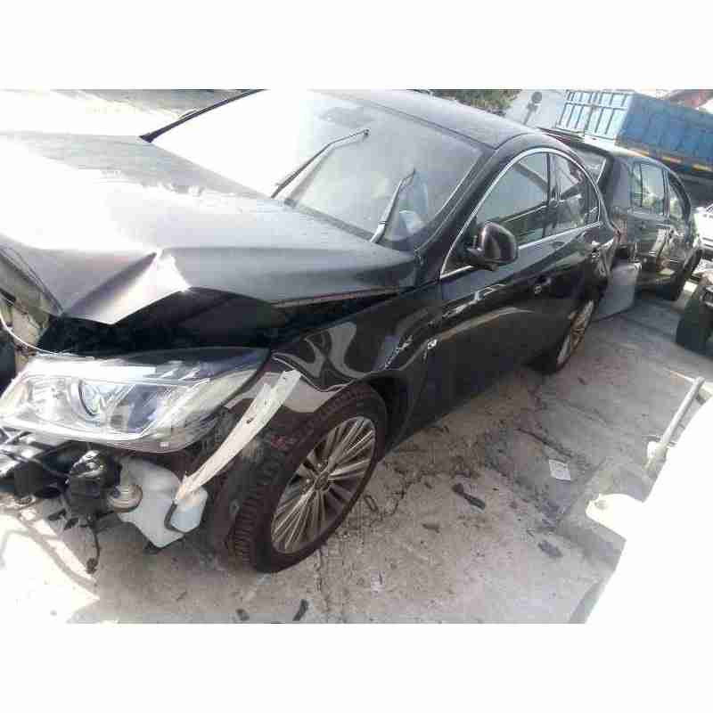 opel insignia berlina del año 2012