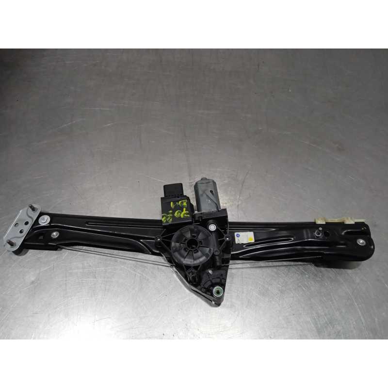 ELEVALUNAS DELANTERO IZQUIERDO 0130824079 