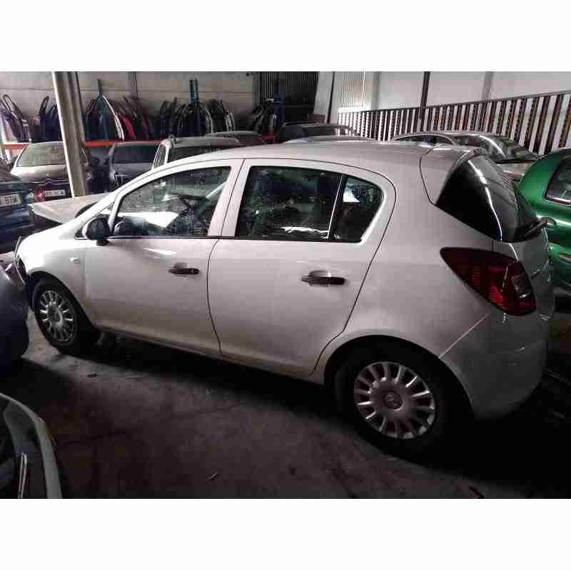 opel corsa d del año 2010