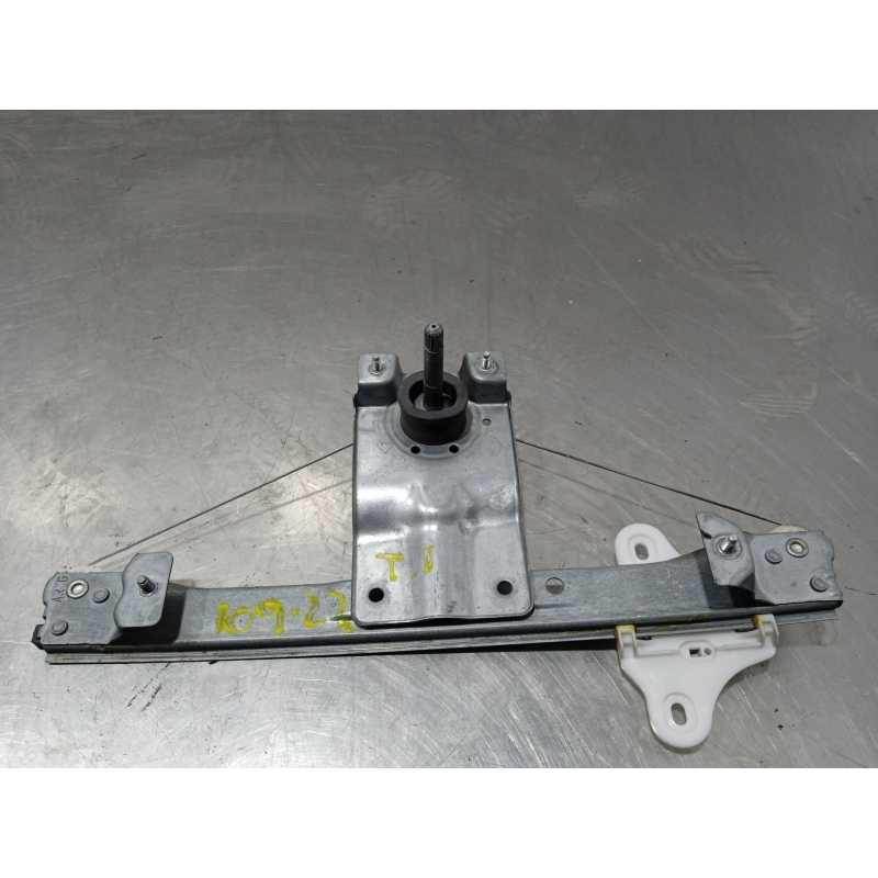 ELEVALUNAS TRASERO IZQUIERDO 827013204R 