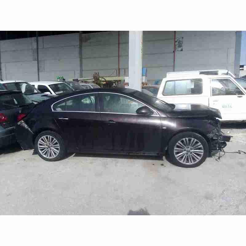 opel insignia berlina del año 2012