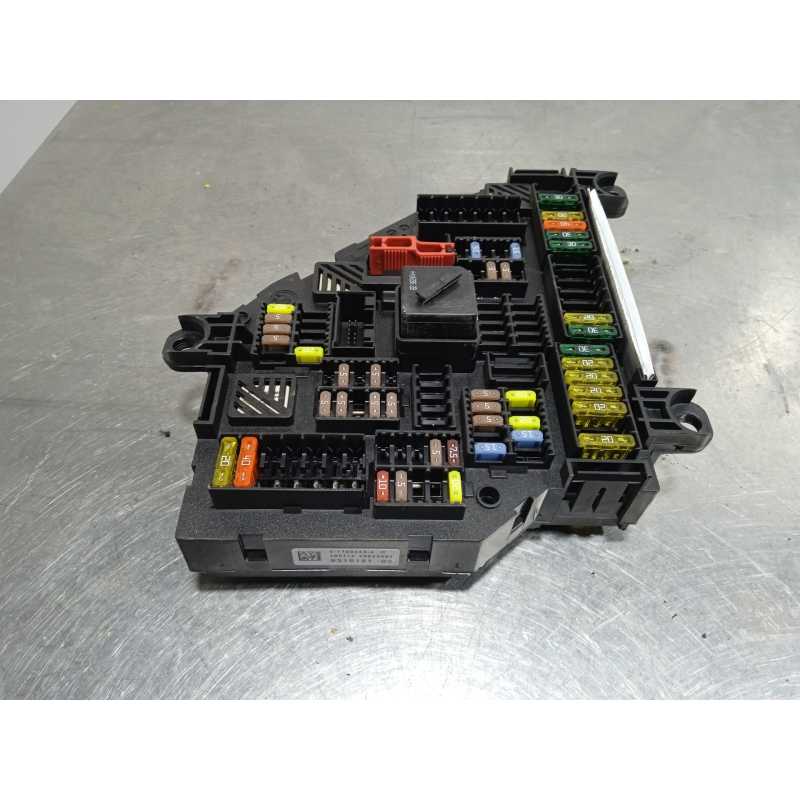 CAJA RELES / FUSIBLES 931515102 