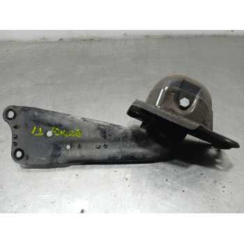 BRAZO SUSPENSION SUPERIOR TRASERO DERECHO 3Q0505226 