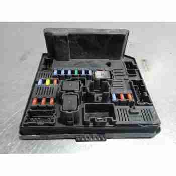 CAJA RELES / FUSIBLES 284B7JD00B 