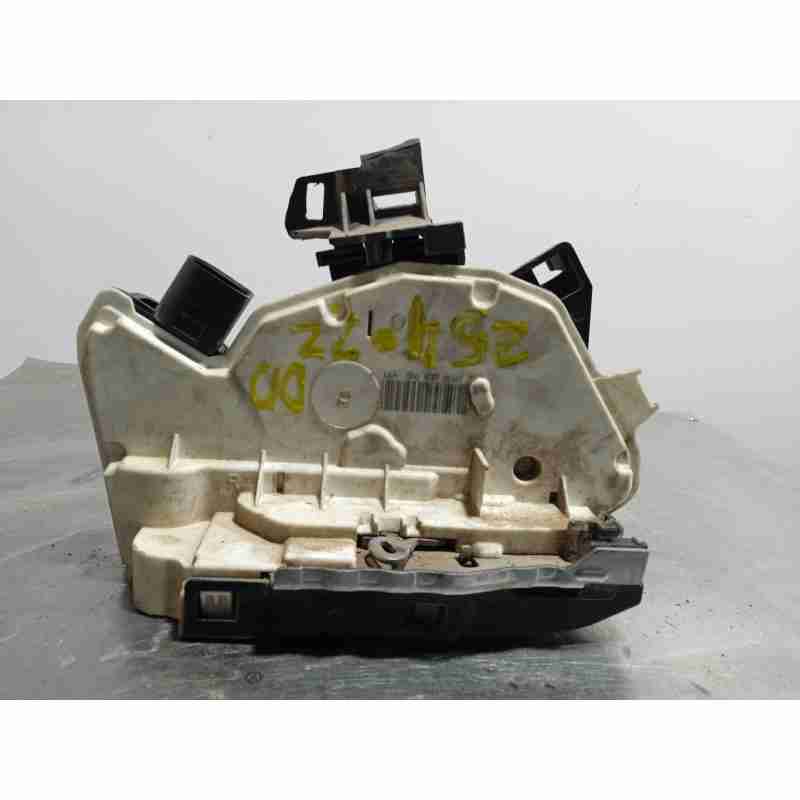 CERRADURA PUERTA DELANTERA DERECHA 5N1837016C 