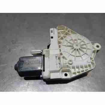 MOTOR ELEVALUNAS TRASERO DERECHO 8K0959812A 