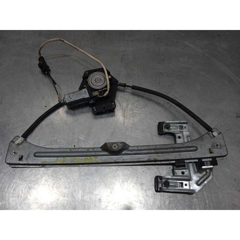 ELEVALUNAS DELANTERO IZQUIERDO 40211111702 