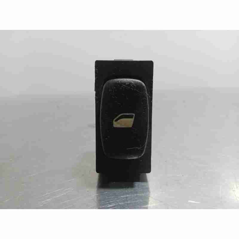 MANDO ELEVALUNAS TRASERO DERECHO 96360166XT 