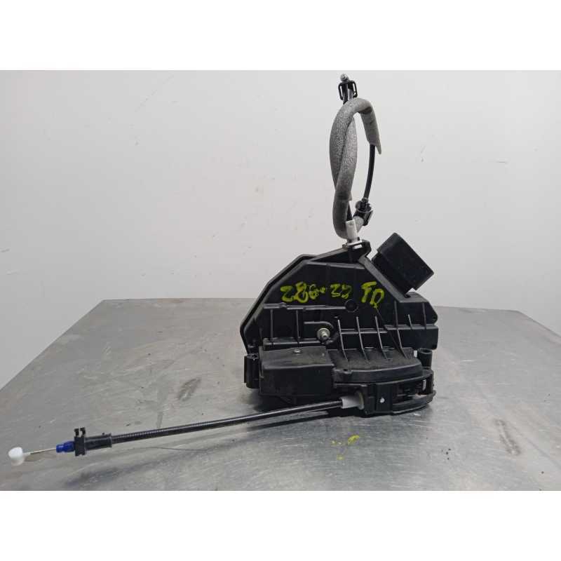 CERRADURA PUERTA TRASERA DERECHA 921764105 BM5AA26412AF 
