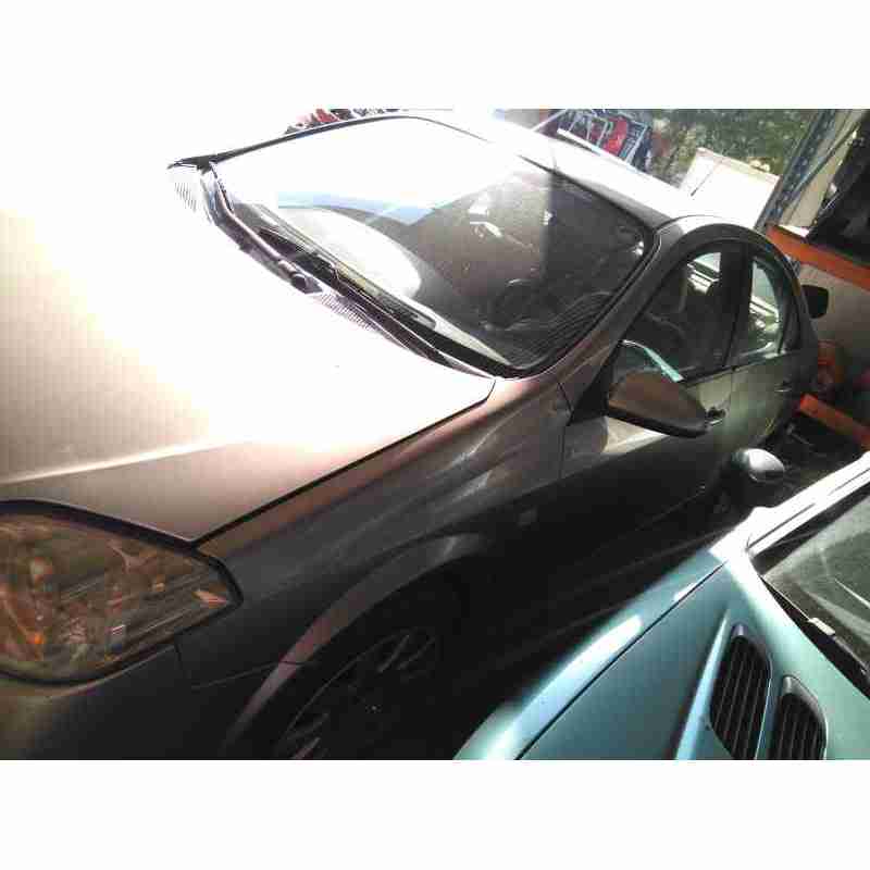 nissan primera berlina (p12) del año 2002
